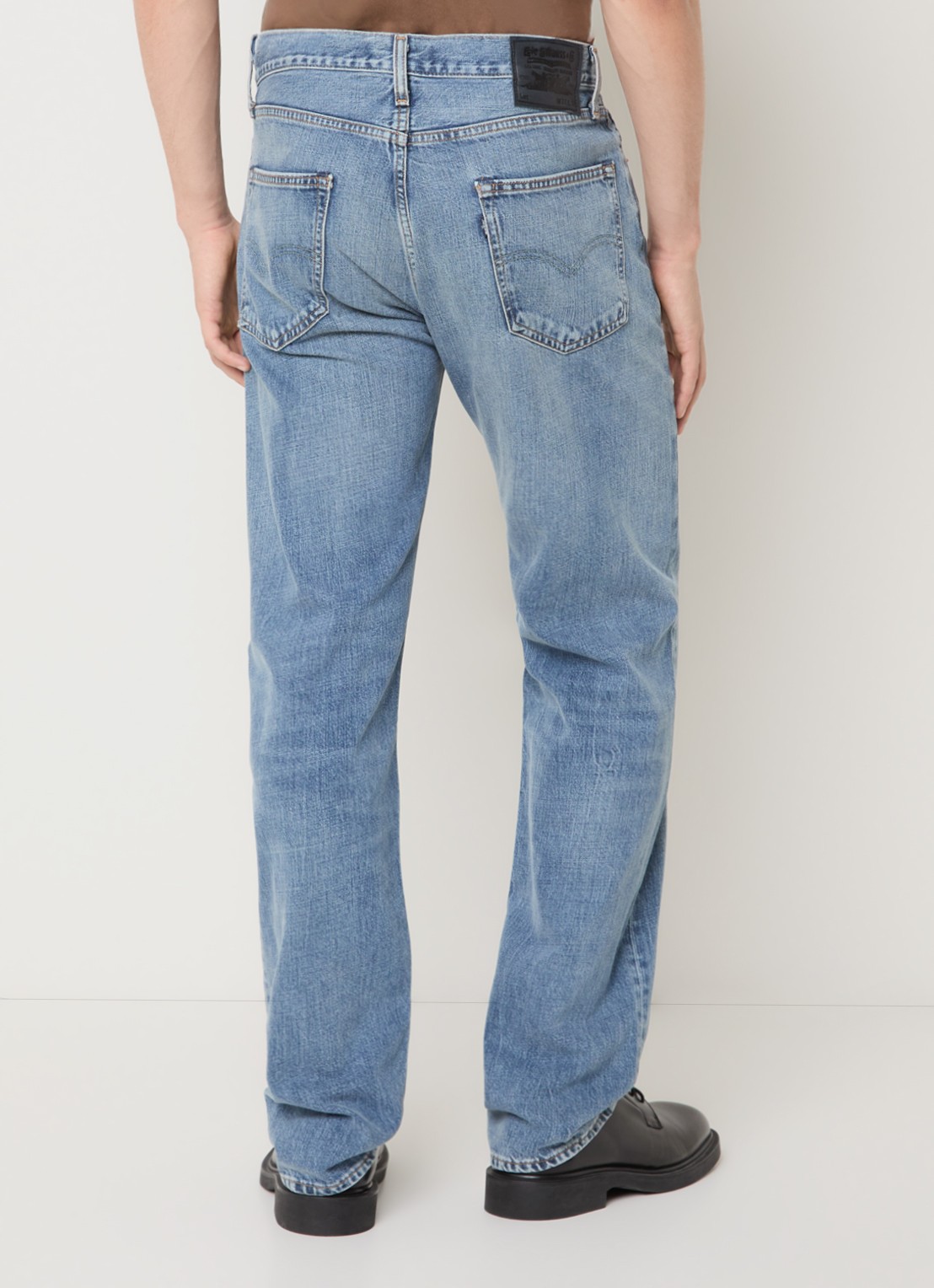 Levi's Loose fit jeans met medium wassing - achterkant indigo