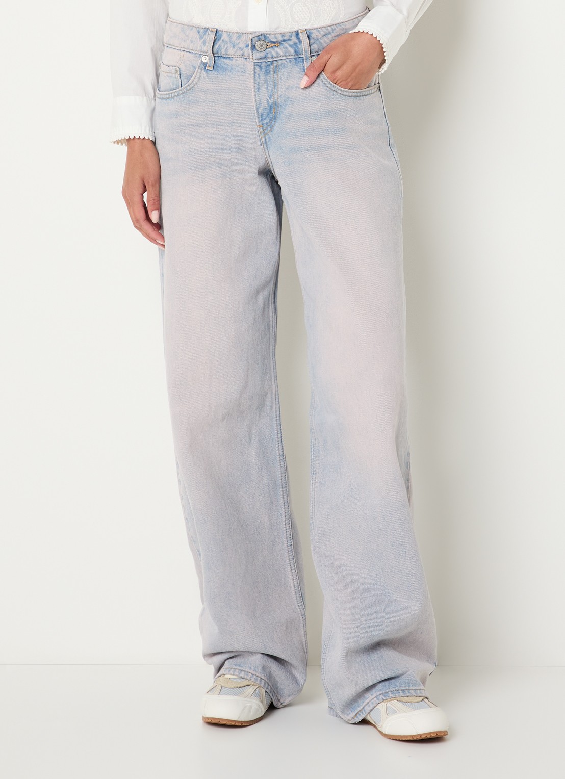 Levi's Low waist loose fit jeans met gekleurde wassing - detail oudroze