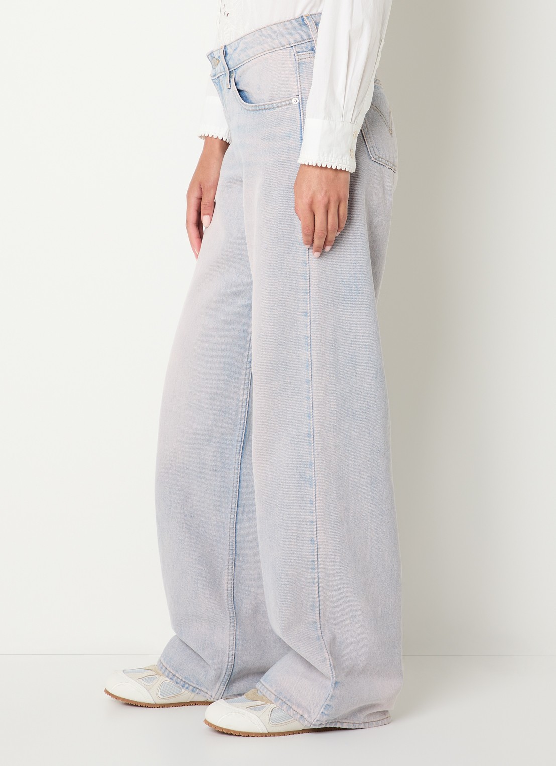 Levi's Low waist loose fit jeans met gekleurde wassing - detail 2 oudroze