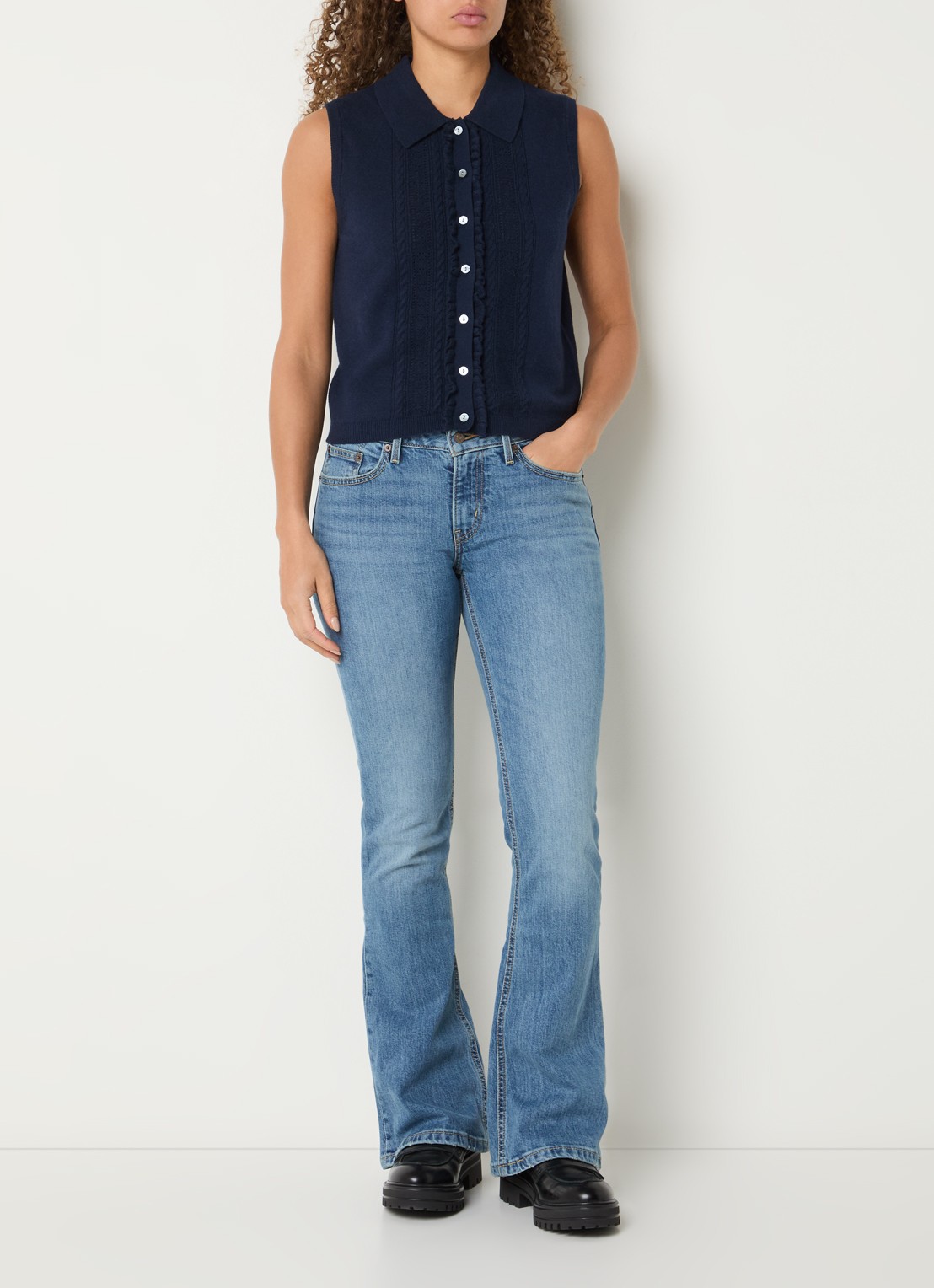 Levi's Mid waist bootcut jeans met medium wassing - voorkant 5 indigo