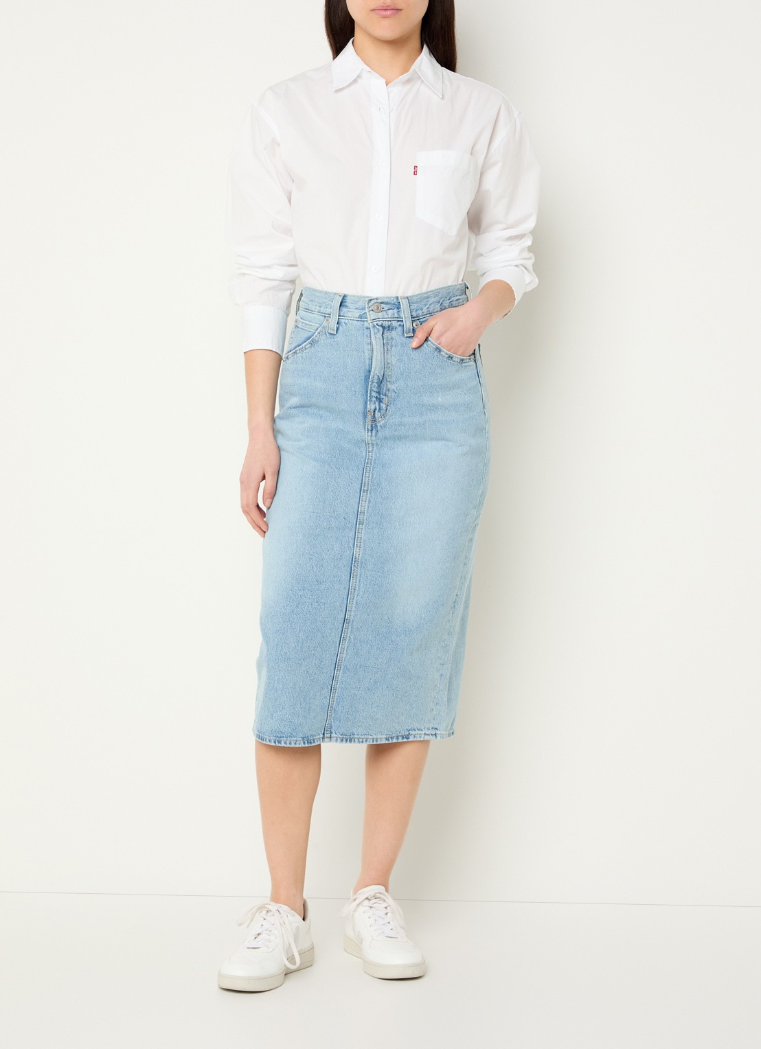 Levi's Midi spijkerrok met split - voorkant 2 lichtblauw