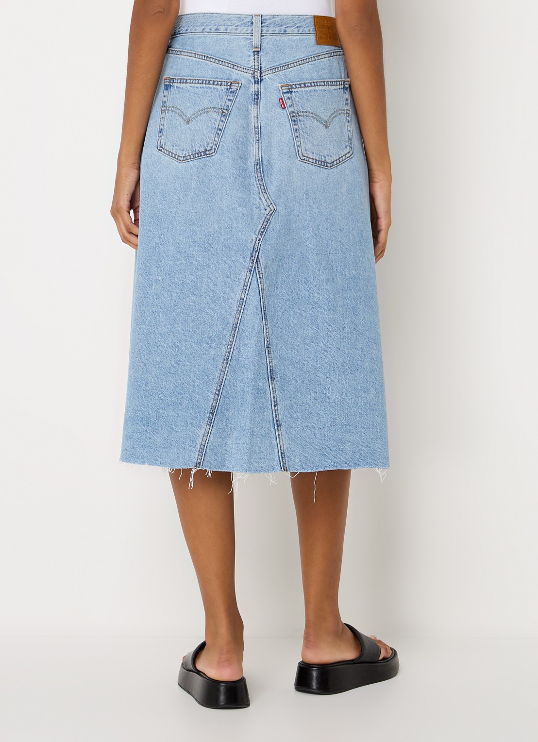 Levi's Midi spijkerrok met steekzakken - achterkant 4 lichtblauw