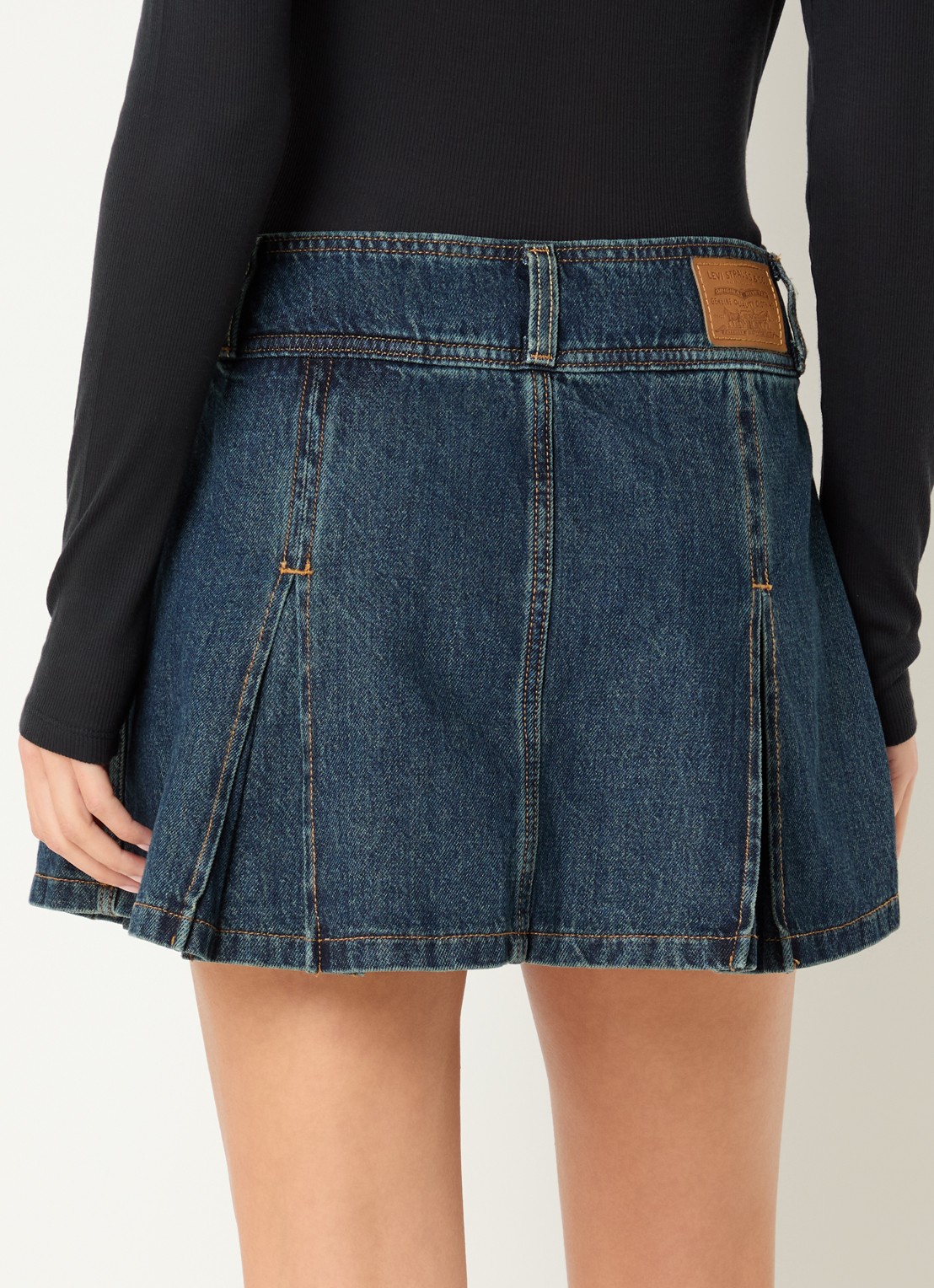 Levi's Mini spijkerrok met plooidetail - achterkant 4 indigo