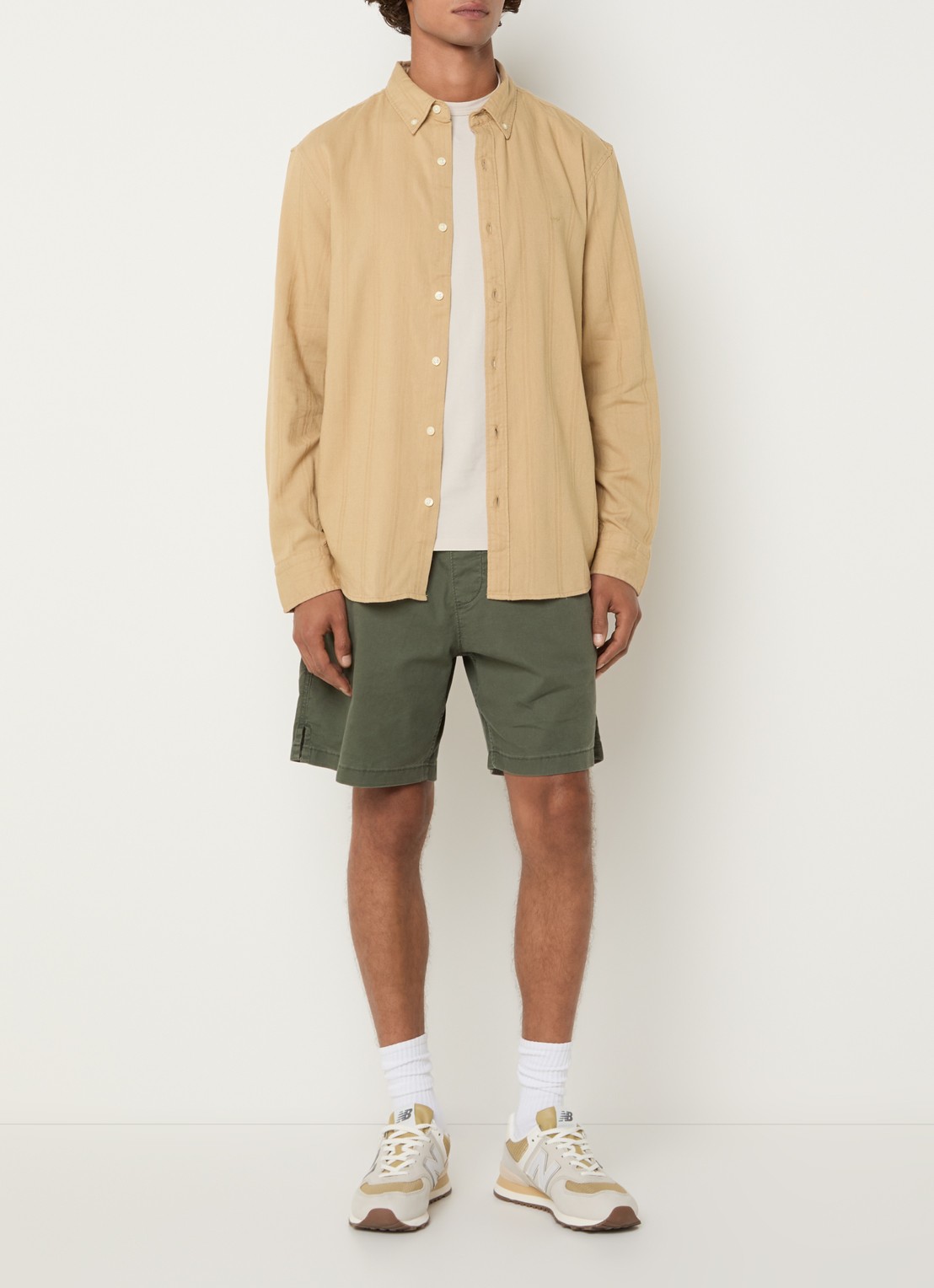 Levi's Regular fit overhemd in linnenblend met logoborduring - voorkant 4 camel