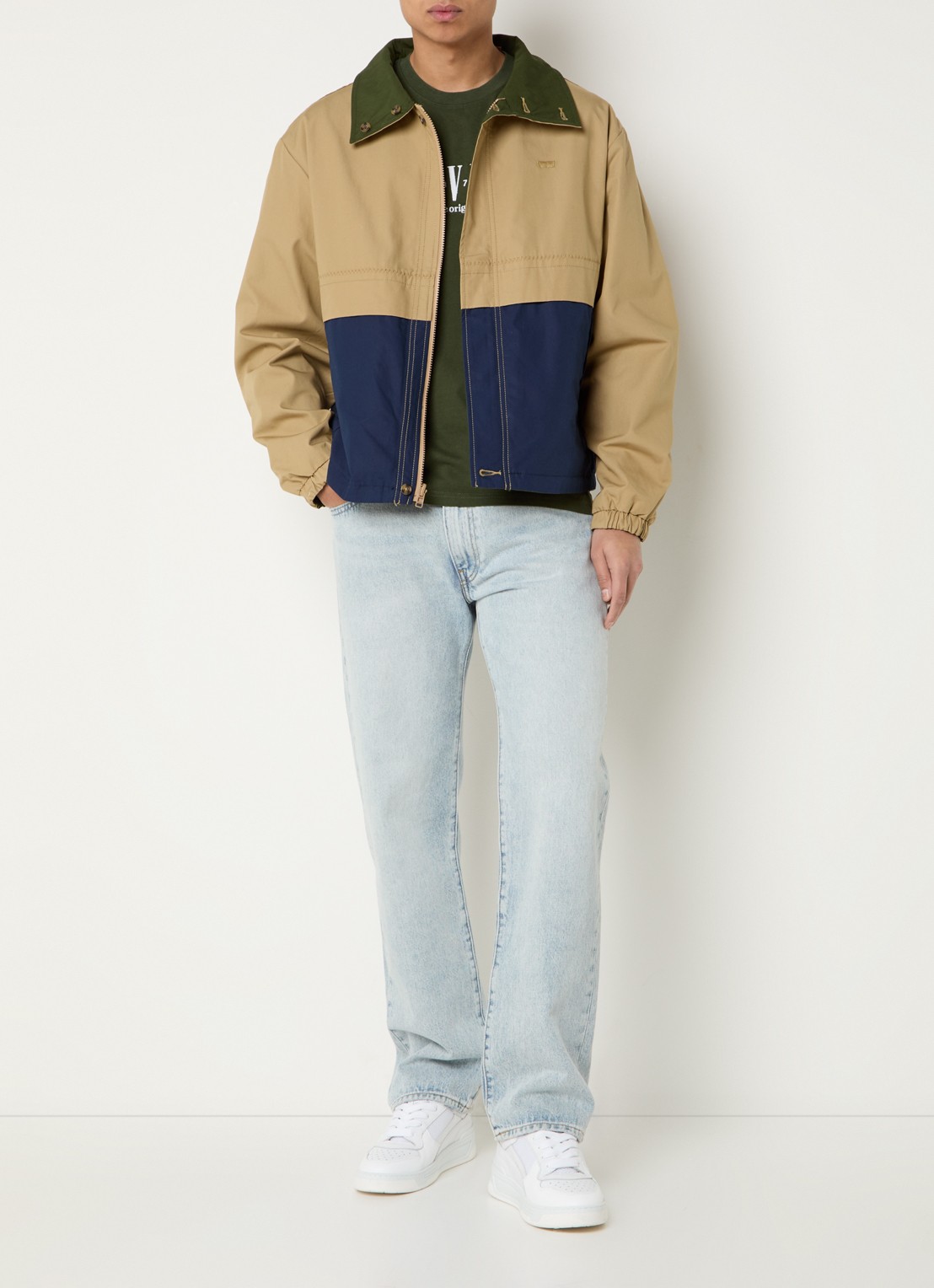 Levi's Reversible jack met steekzakken - voorkant 5 camel