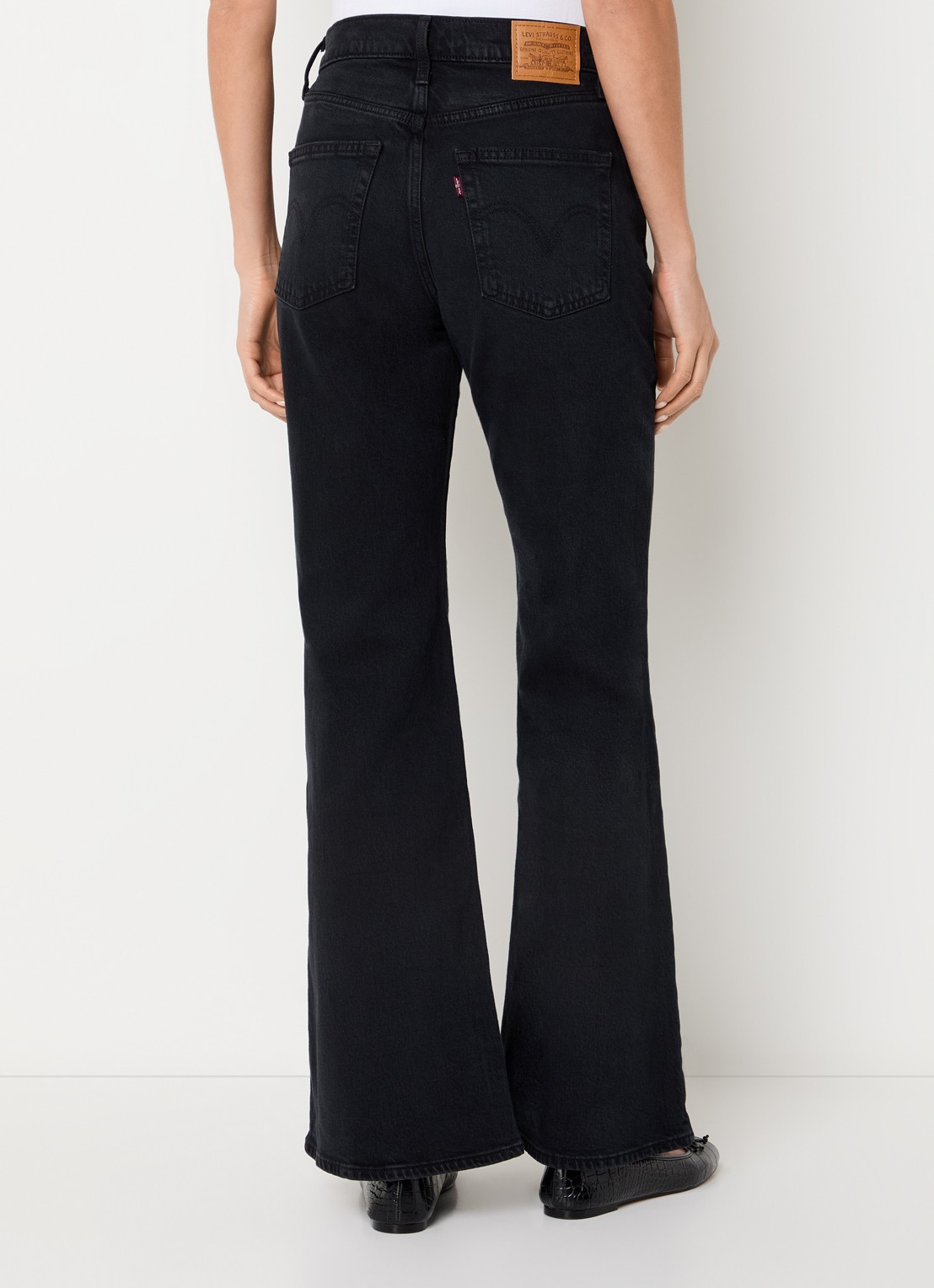 Levi's Ribcage high waist flared jeans met gekleurde wassing - achterkant 5 zwart