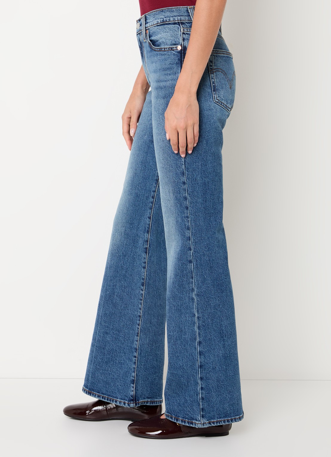 Levi's Ribcage high waist flared jeans met lichte wassing - detail 5 indigo