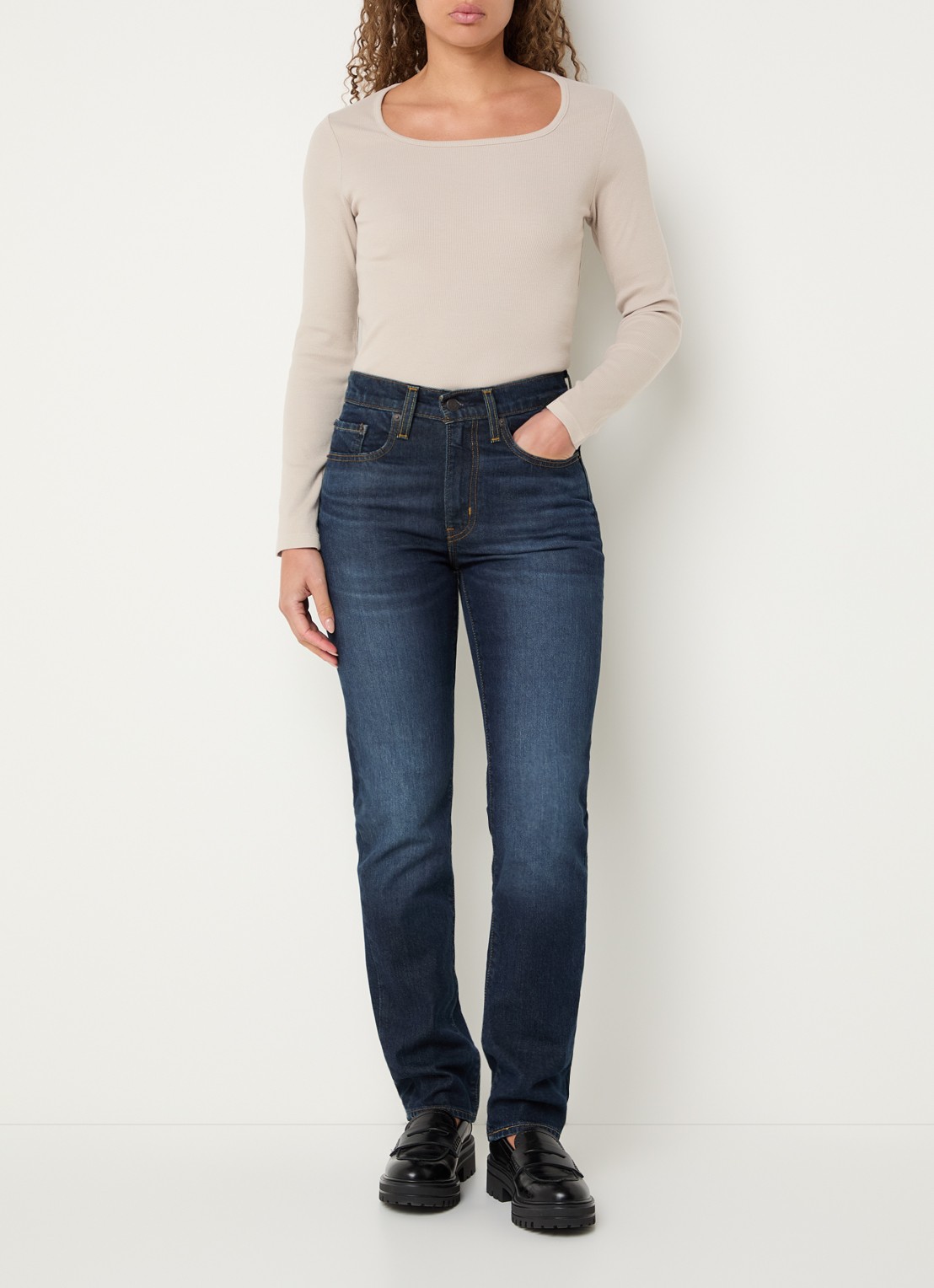 Levi's Ribgebreide longsleeve met rechthoekige hals - voorkant 2 zand