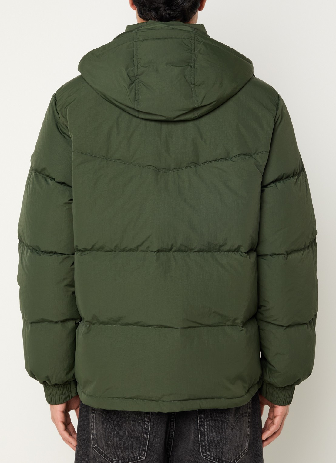 Levi's Rockridge puffer jack met donsvulling en afneembare capuchon - achterkant groen