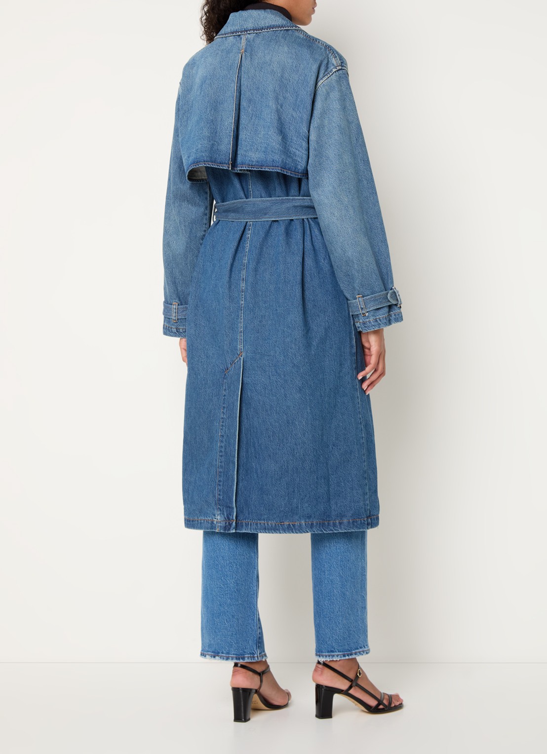 Levi's Spade double-breasted trenchcoat van denim met strikceintuur - achterkant blauw