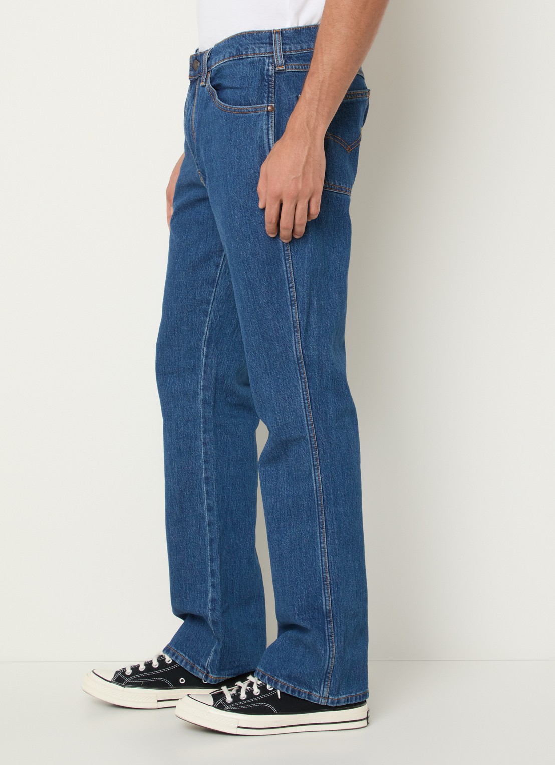 Levi's Straight fit jeans met medium wassing en steekzakken - detail 5 indigo