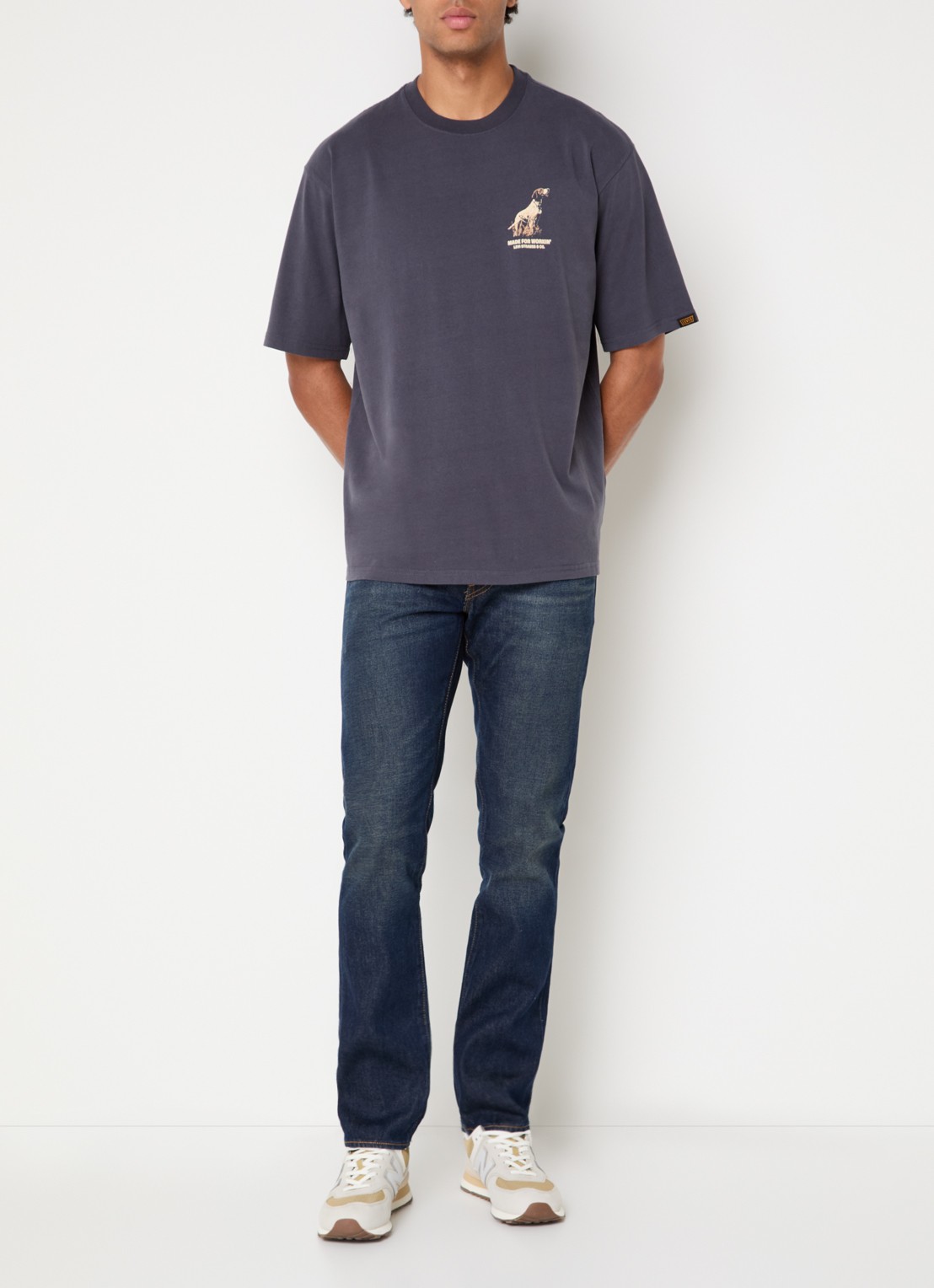Levi's T-shirt met front- en backprint - voorkant 4 donkergrijs