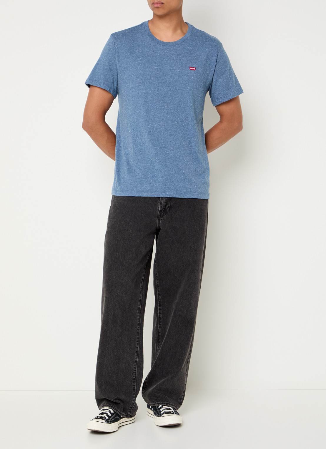 Levi's T-shirt met logoborduring - voorkant 4 staalblauw