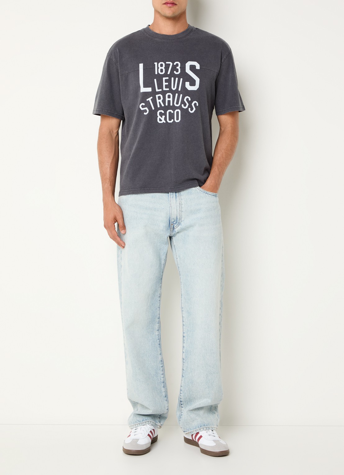 Levi's T-shirt met logoprint - voorkant 4 donkergrijs