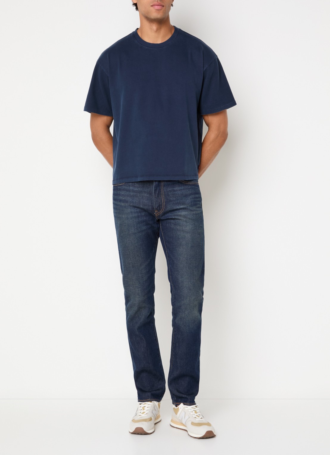 Levi's T-shirt met ronde hals - voorkant 3 donkerblauw