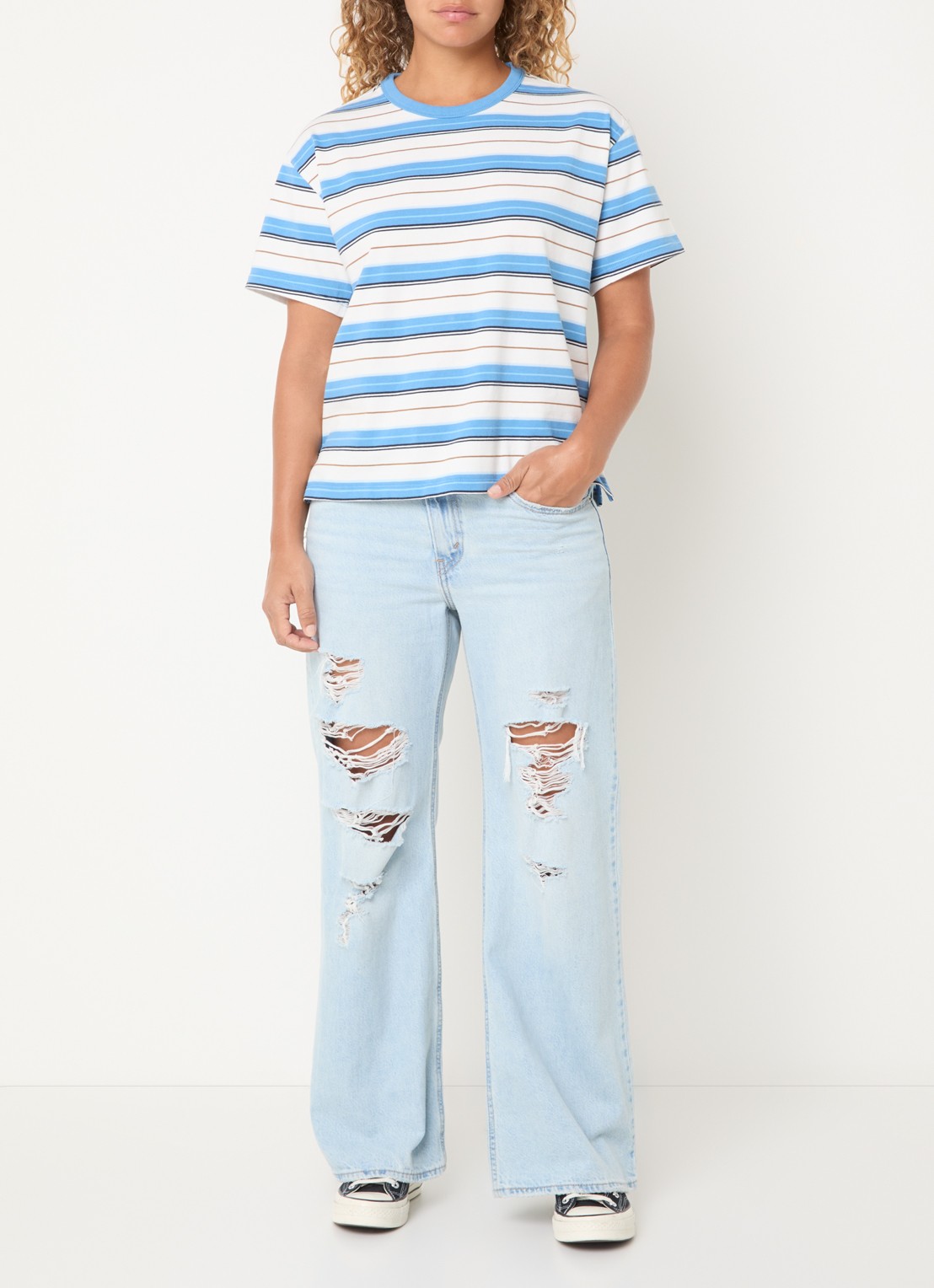 Levi's T-shirt met streepprint - voorkant 4 blauwgrijs