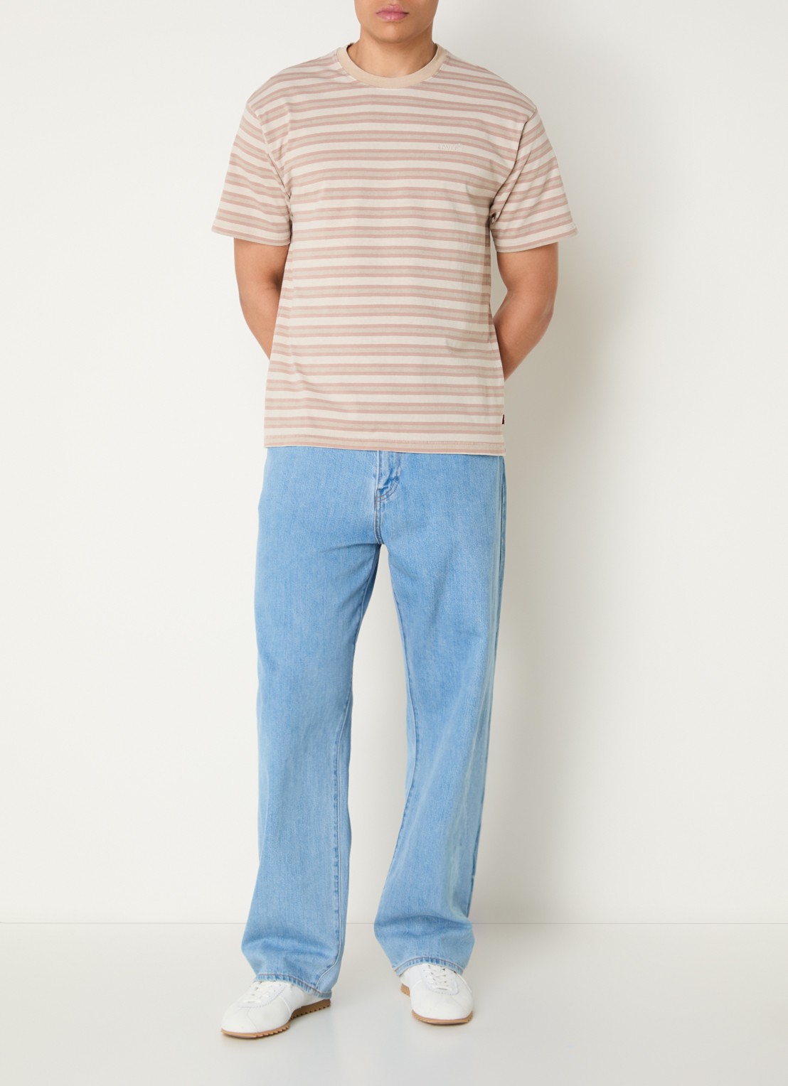 Levi's T-shirt met streepprint  - voorkant 4 donkerbeige