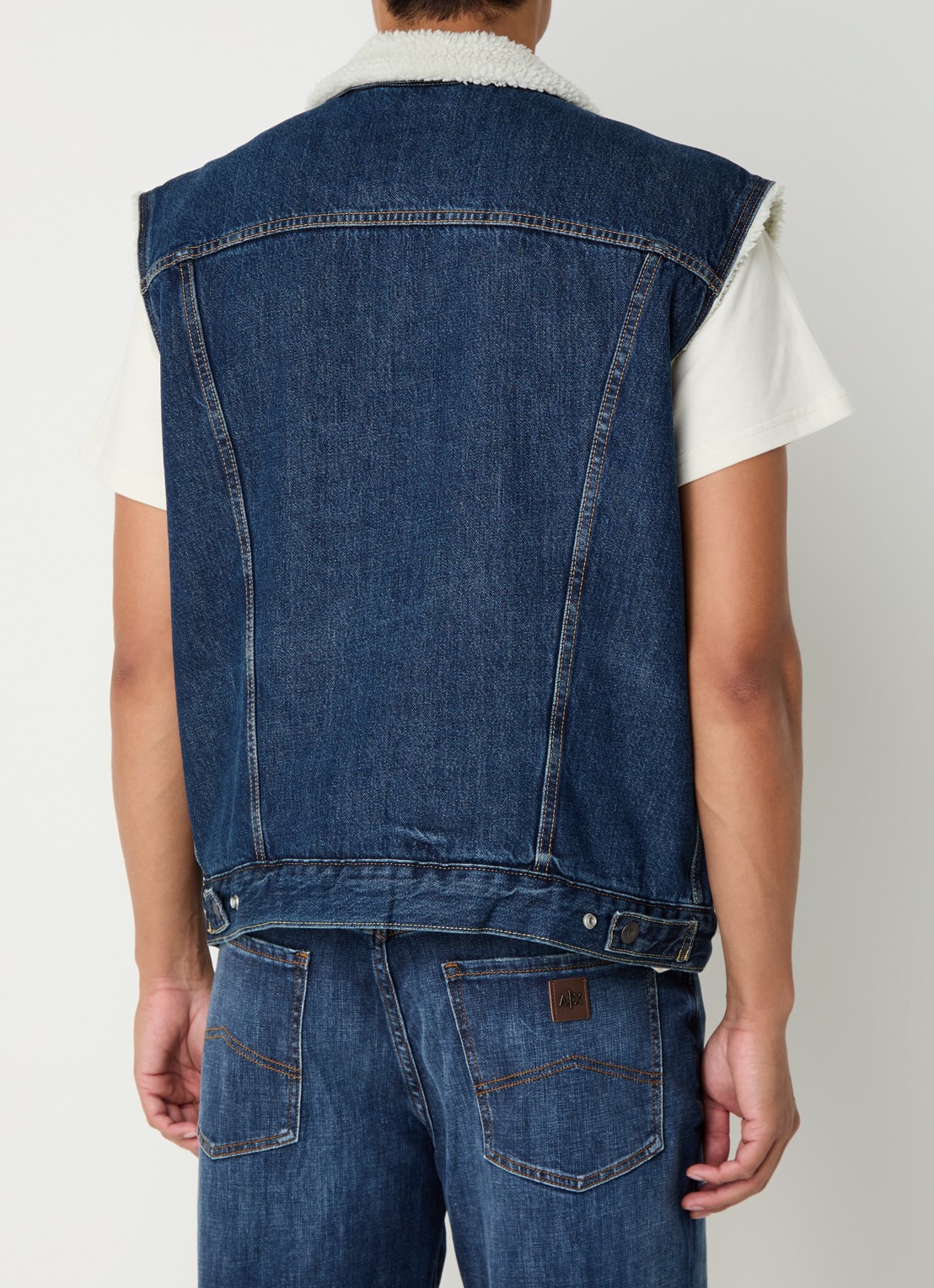 Levi's Type 3 sherpa spijkerjas met borstzakken en teddy voering - achterkant 4 indigo