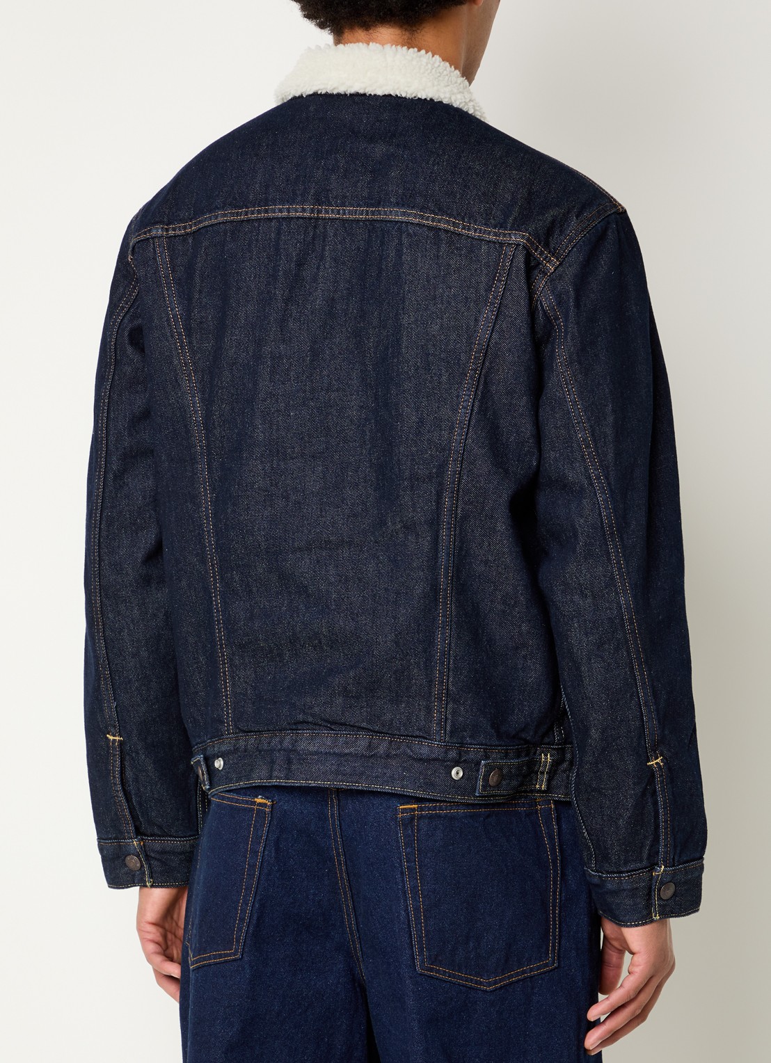 Levi's Type 3 Sherpa spijkerjas met teddy voering en steekzakken - achterkant 3 indigo