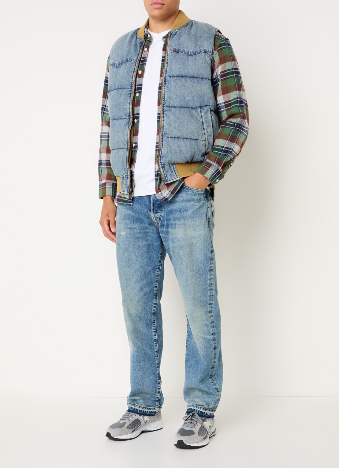 Levi's Western bodywarmer van denim met donsvulling - voorkant 2 indigo