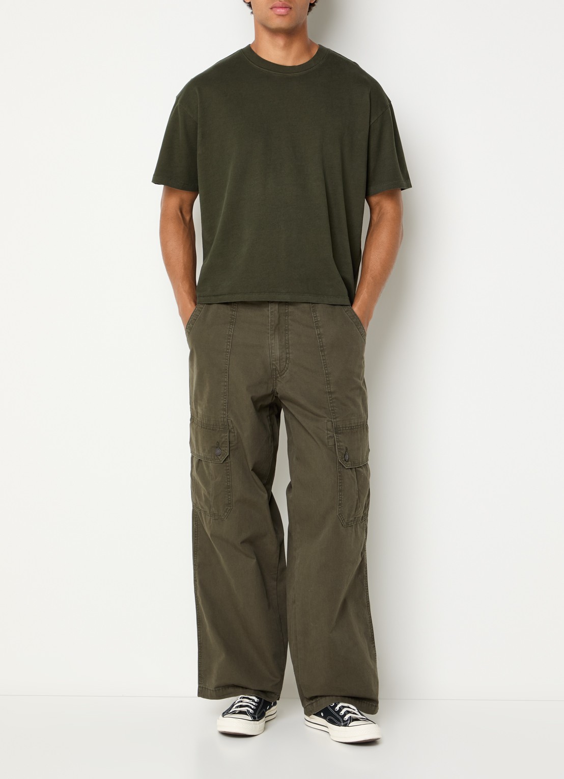 Levi's Wide fit cargobroek met steekzakken - voorkant 2 groen