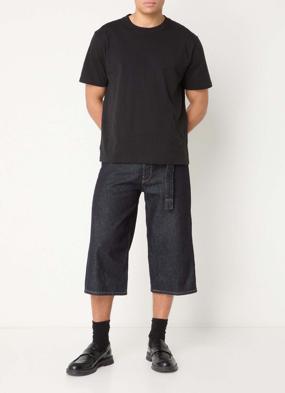 Levi's Wide fit korte broek van denim met donkere wassing en ceintuur - voorkant 3 indigo