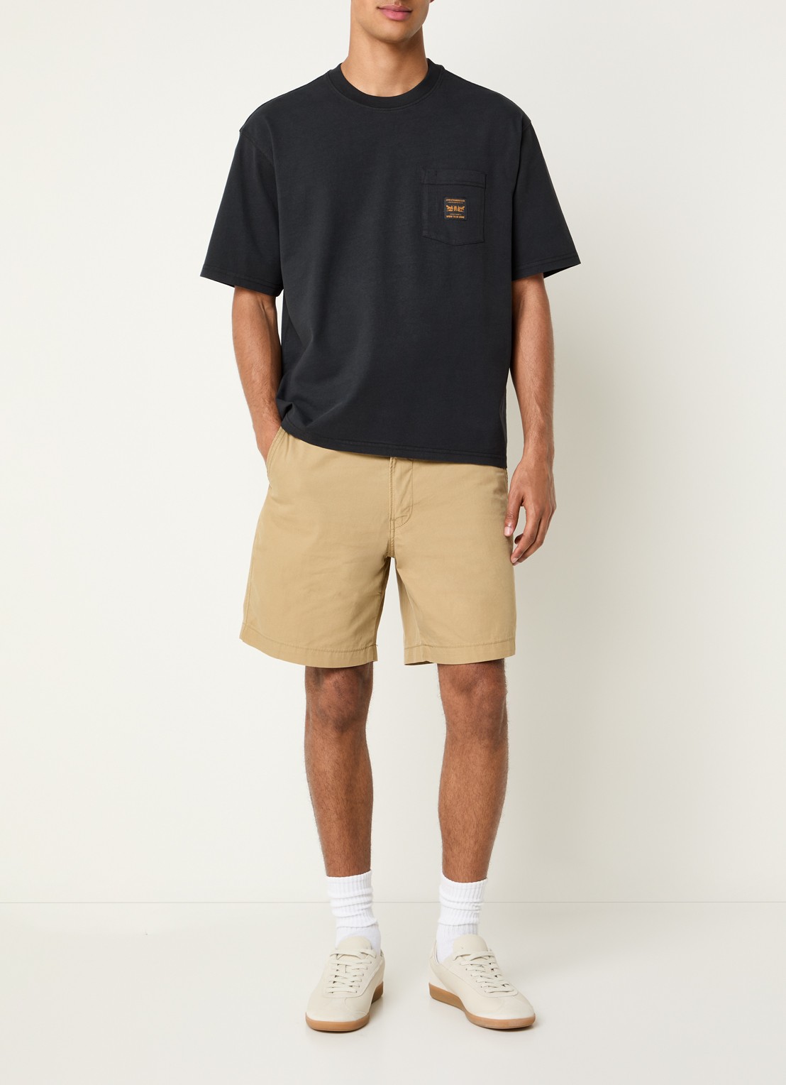Levi's Workwear T-shirt met borstzak - voorkant 4 zwart