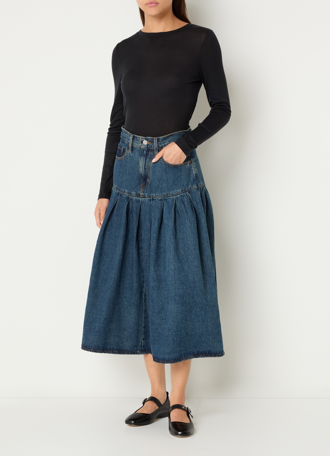 Levi's Yoked midi spijkerrok met plooidetail - voorkant 2 indigo