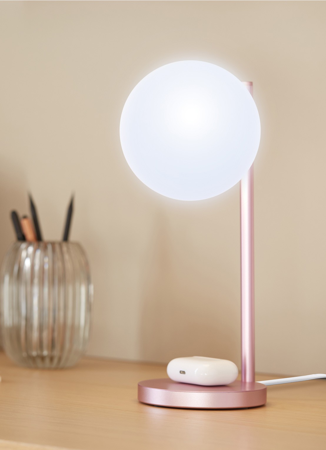 Lexon Bubble tafellamp met oplaadfunctie 30 cm - detail 6 roze