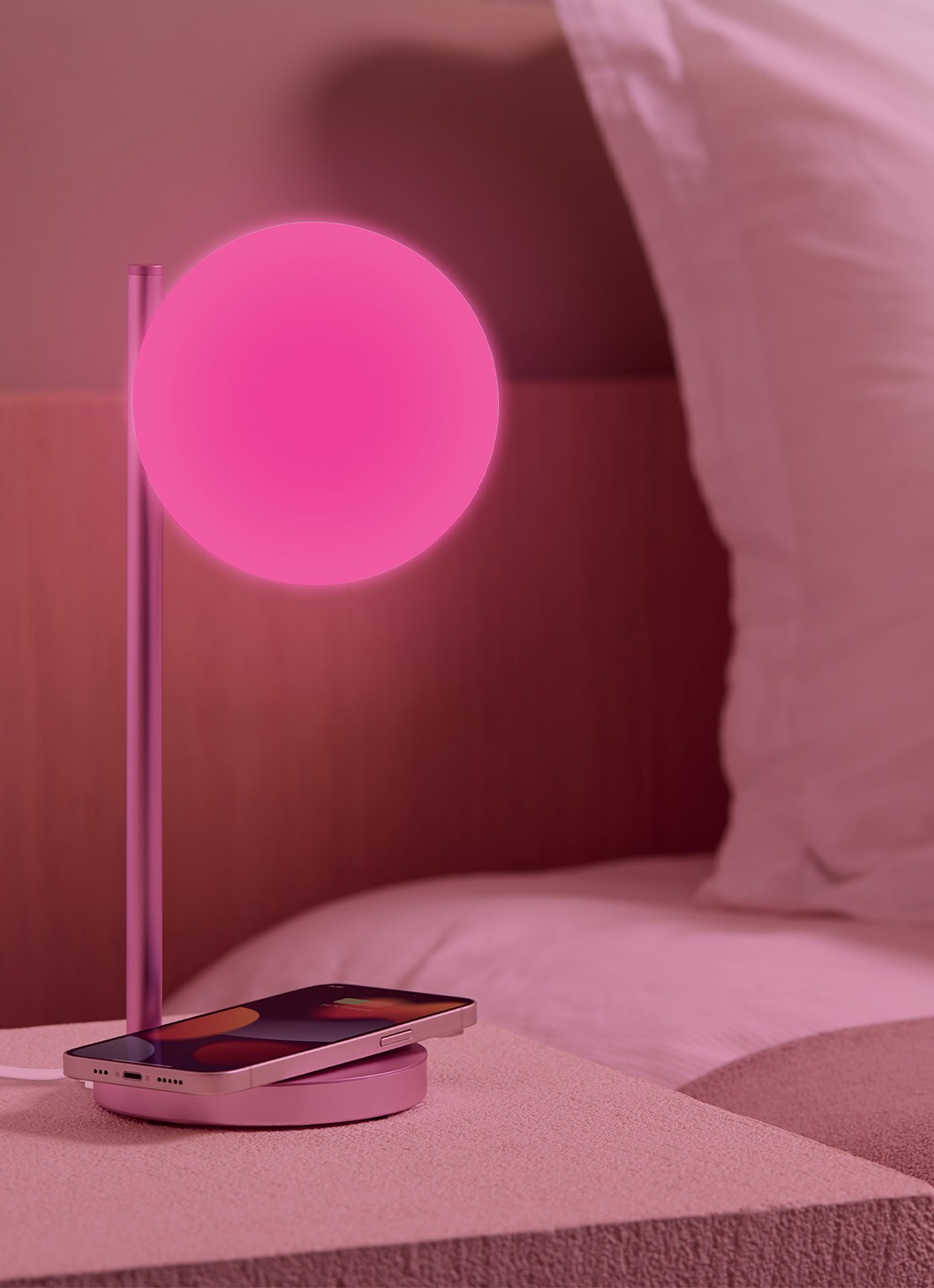 Lexon Bubble tafellamp met oplaadfunctie 30 cm - detail 7 roze