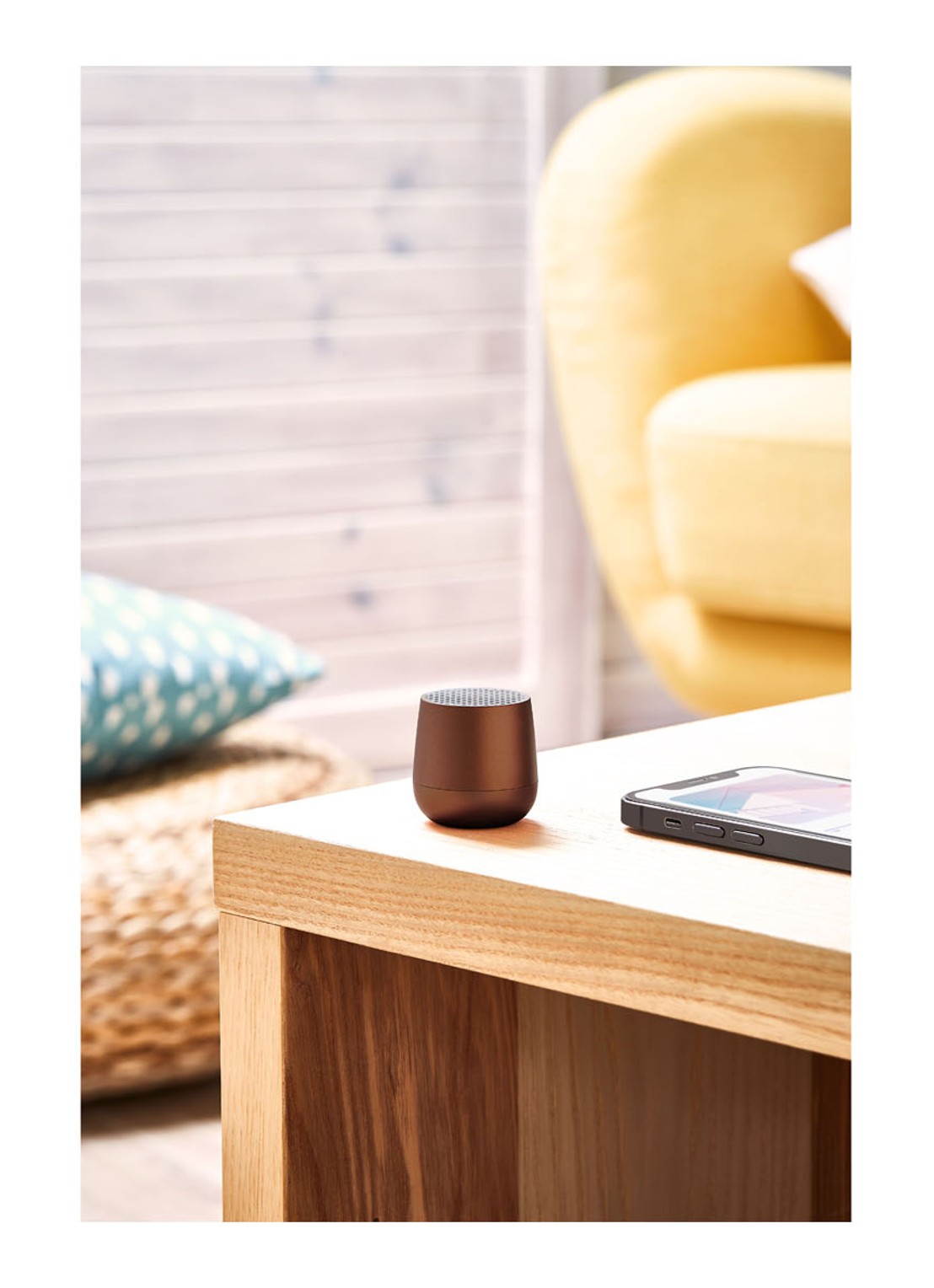 Lexon Mino+ bluetooth speaker - voorkant 2 brons