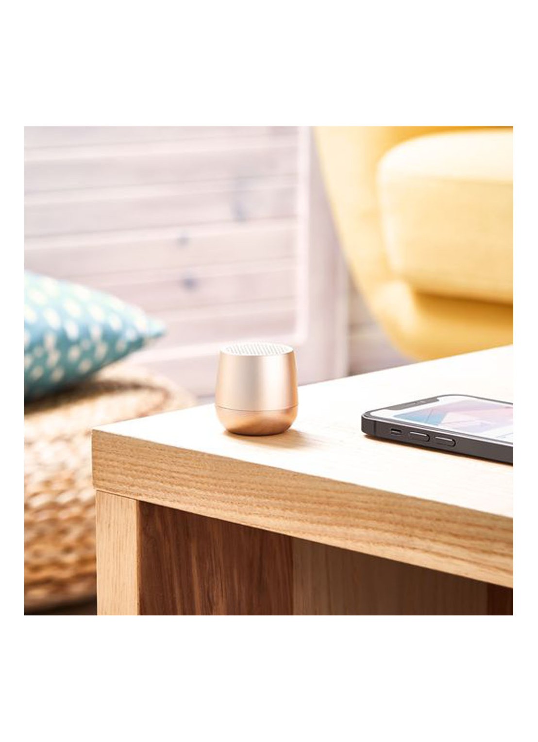 Lexon Mino+ bluetooth speaker - voorkant 5 goud