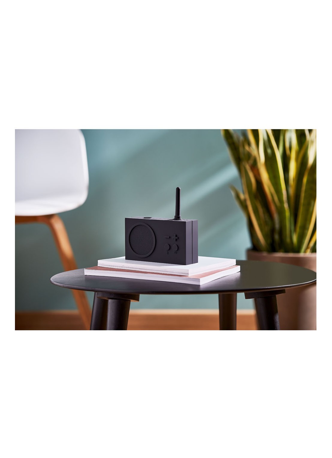 Lexon Tykho 3 waterproof radio & bluetooth speaker - detail 5 antraciet