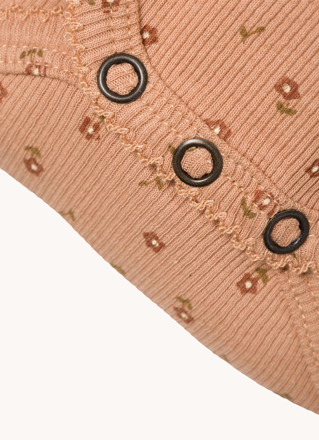 Lil 'Atelier NBFGago ribgebreide romper in  katoenblend - detail zand