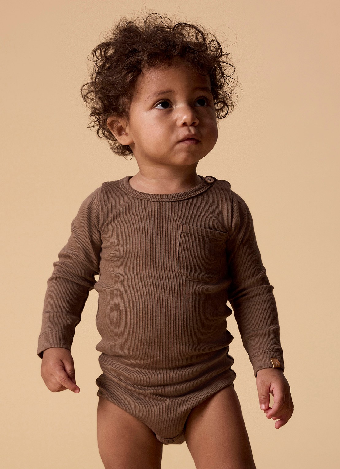 Lil 'Atelier NBMLago romper met ribstructuur - voorkant 2 zand