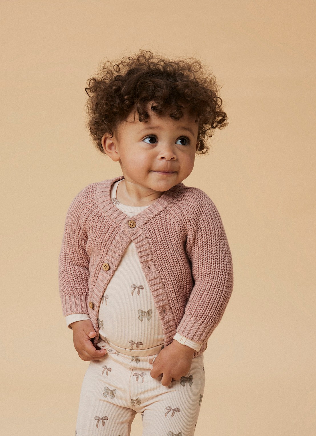 Lil 'Atelier NBNEmlen grofgebreid vest met ronde hals - detail 4 olijfgroen