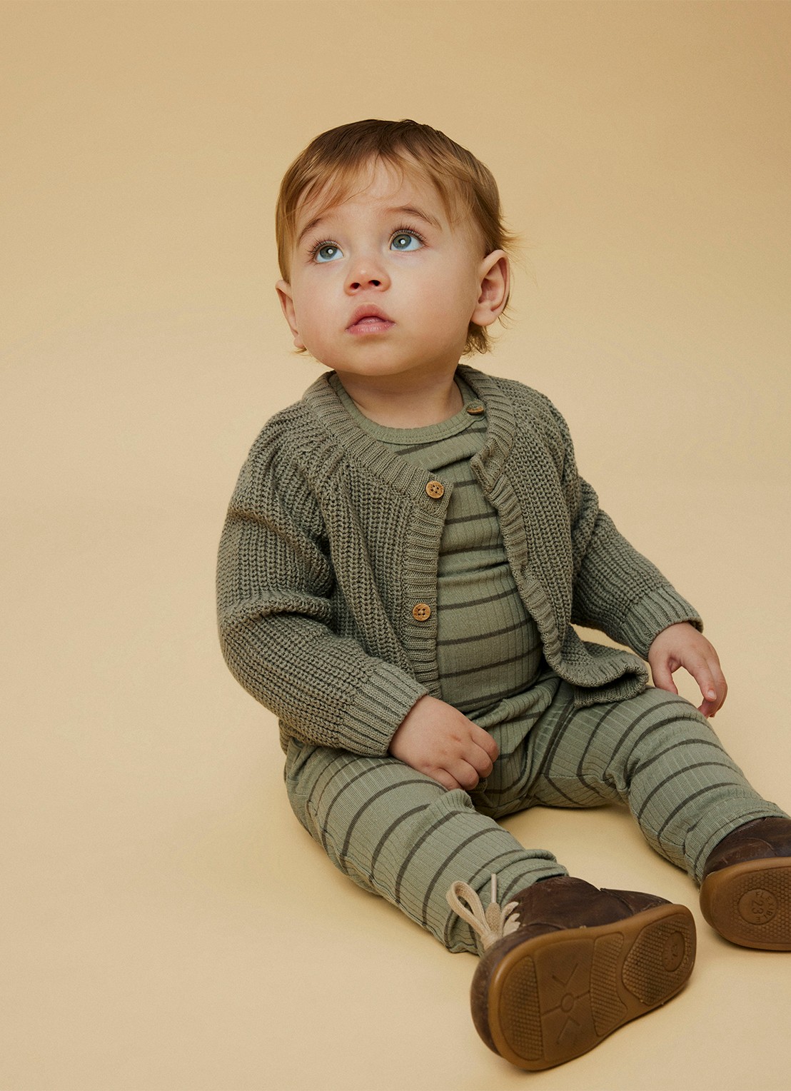 Lil 'Atelier NBNEmlen grofgebreid vest met ronde hals - voorkant 2 olijfgroen