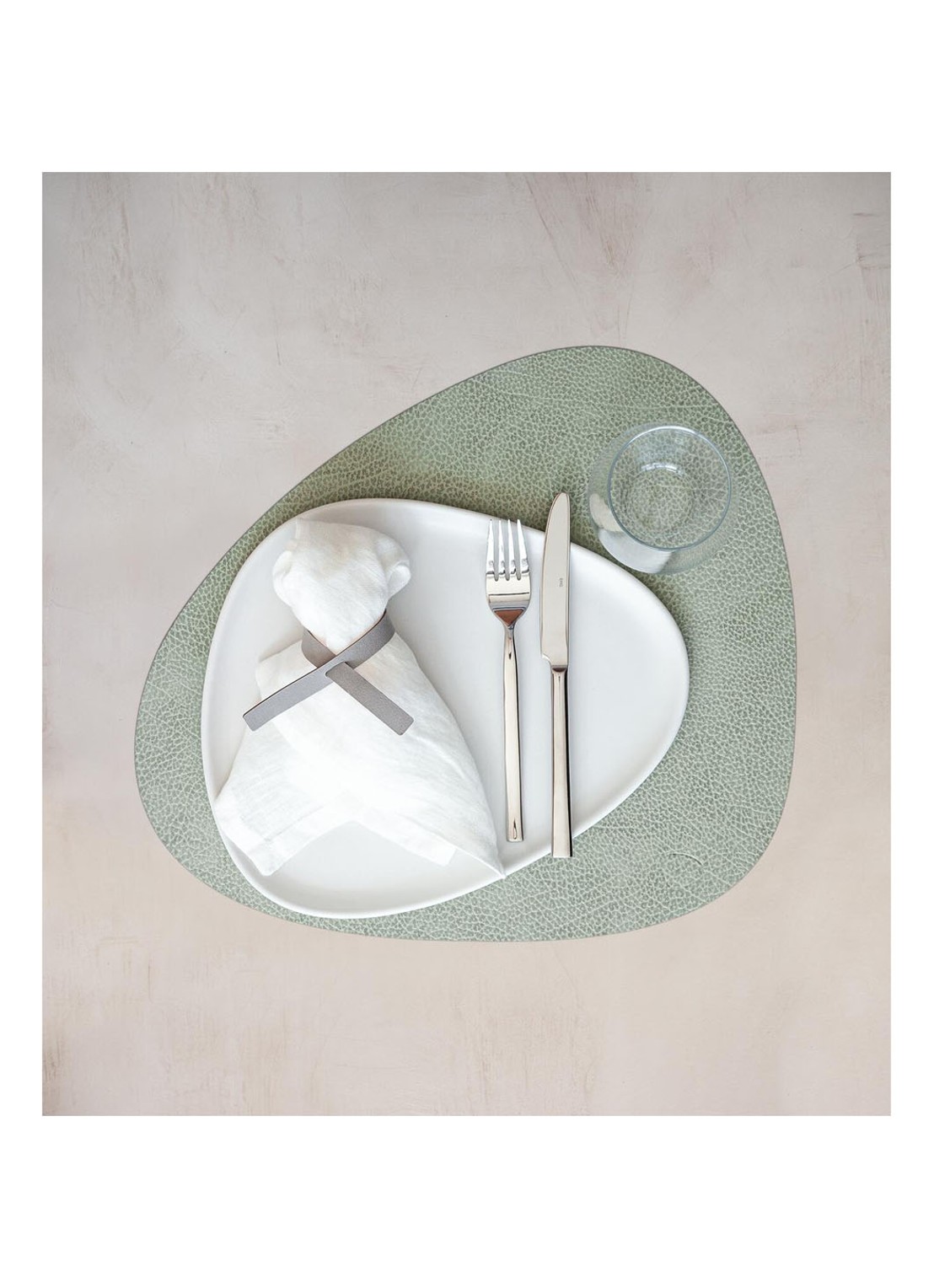 LIND DNA Curve placemat 37 x 44 cm - voorkant 2 lichtgroen