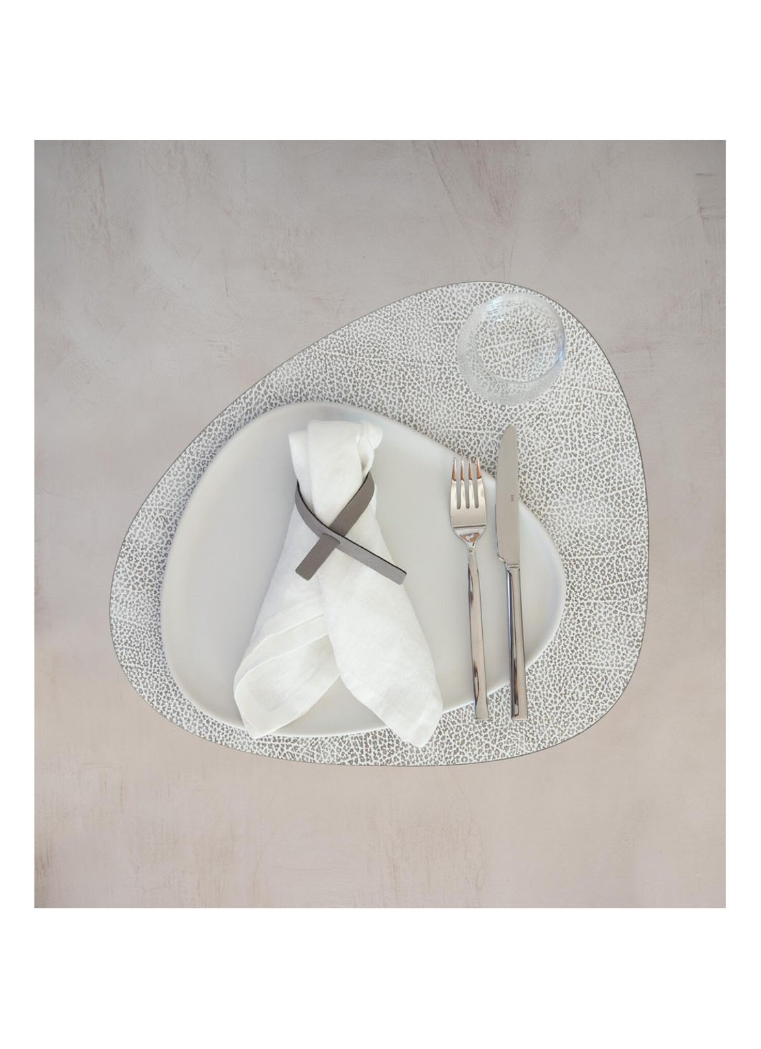 LIND DNA Curve placemat van  leer 37 x 44 cm - voorkant 4 wit