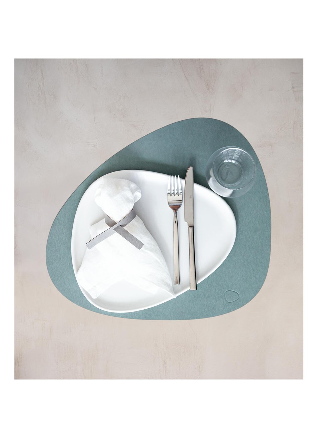 LIND DNA Giftset Curve L placemat en onderzetter van  leer set van 8 - voorkant 2 groen