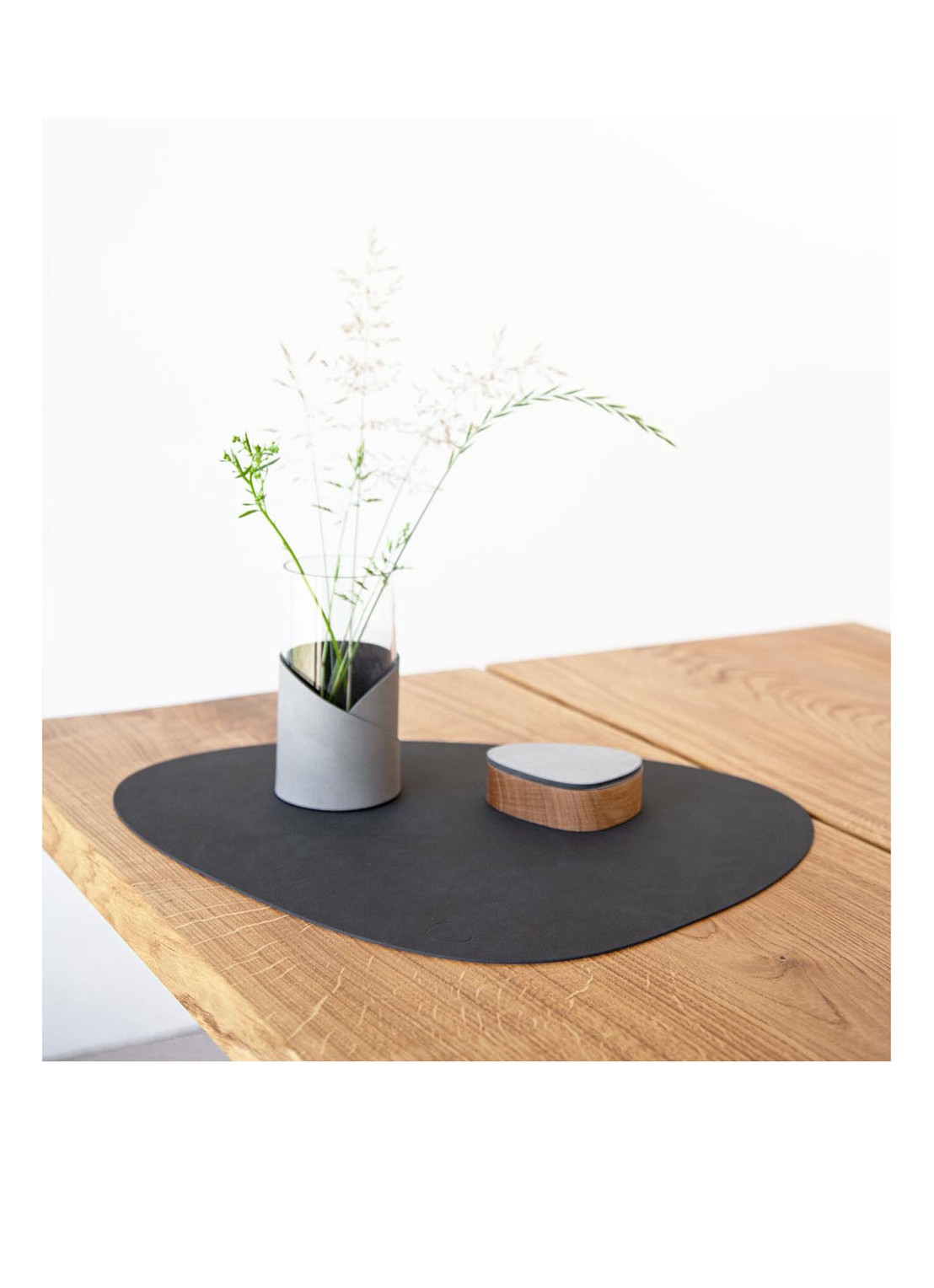 LIND DNA Giftset Curve L placemat en onderzetter van  leer set van 8 - detail 3 zwart