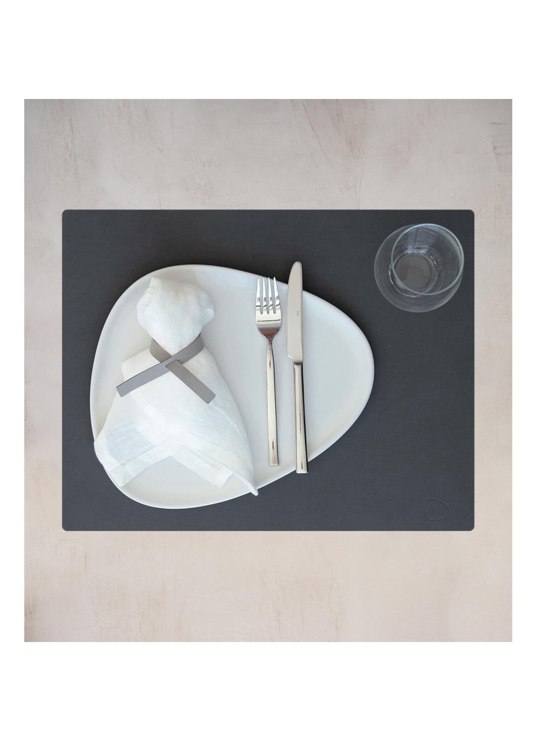 LIND DNA Giftset Square L placemat en onderzetter van  leer set van 8  - voorkant 3 antraciet