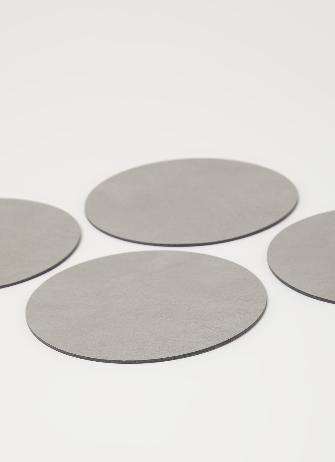 LIND DNA Glass Mat Circle onderzetter van leer set van 4 - detail 3 grijs