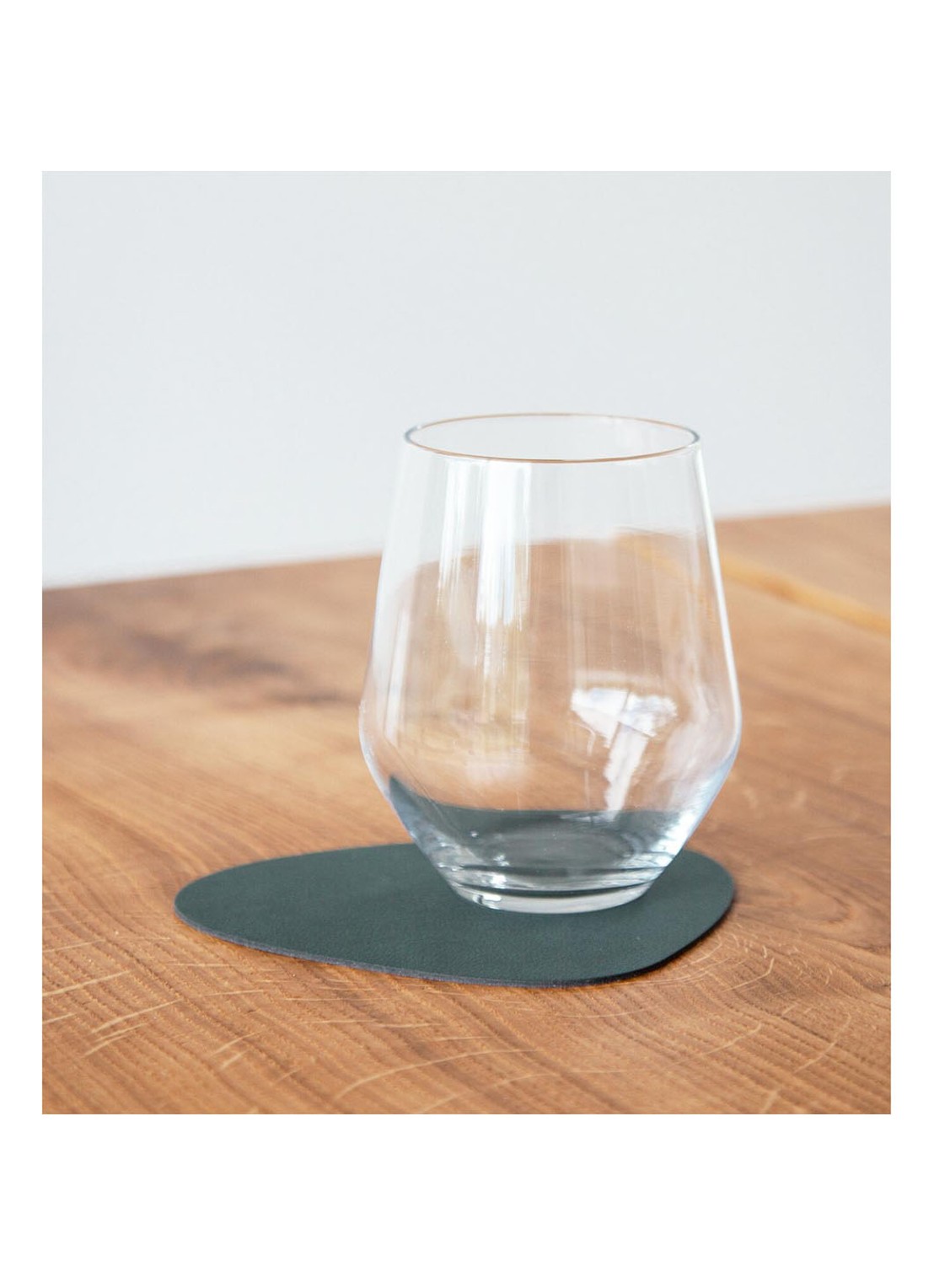 LIND DNA Glass Mat Curve onderzetter van leer  - voorkant 2 groen