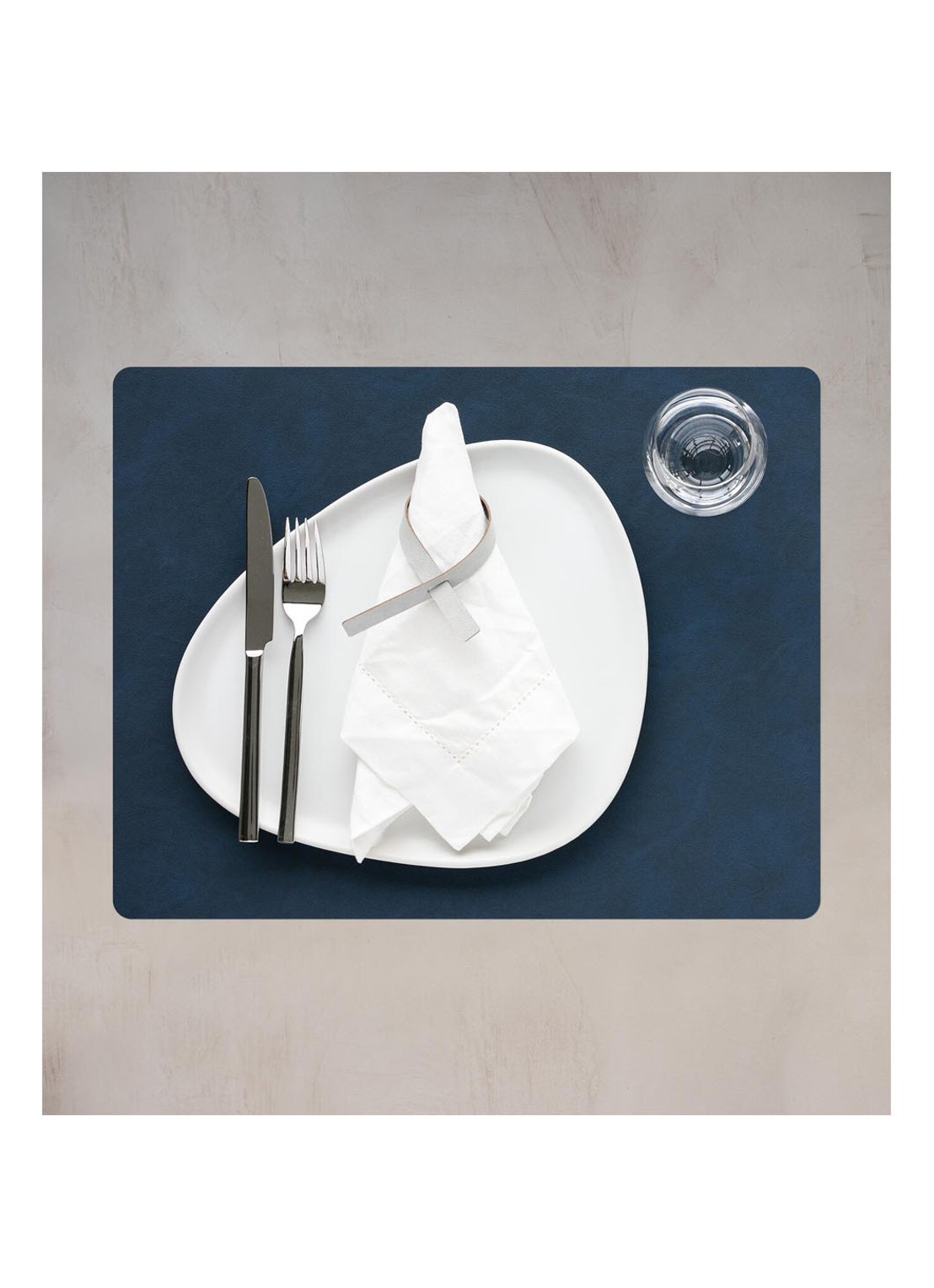 LIND DNA Table Mat Square placemat van  leer 35 x 45 cm - voorkant 2 donkerblauw