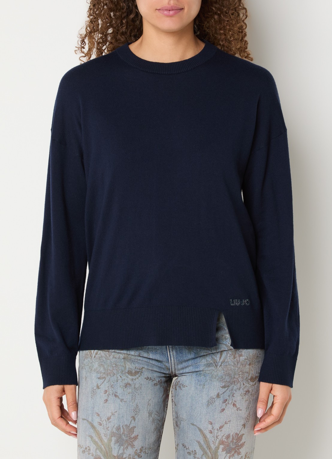 Liu Jo Fijngebreide pullover in wolblend met ronde hals - detail donkerblauw