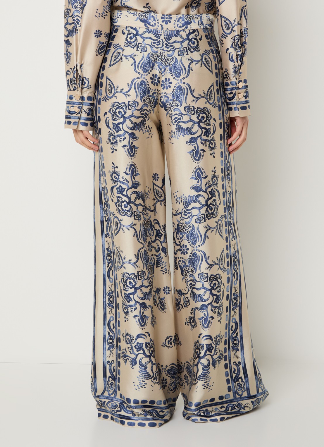 Liu Jo High waist wide fit palazzobroek van satijn met bloemenprint - achterkant 3 beige