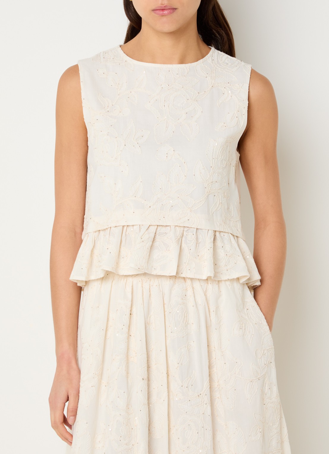 Liu Jo Mouwloze top met bloemborduring en volant - detail 4 creme