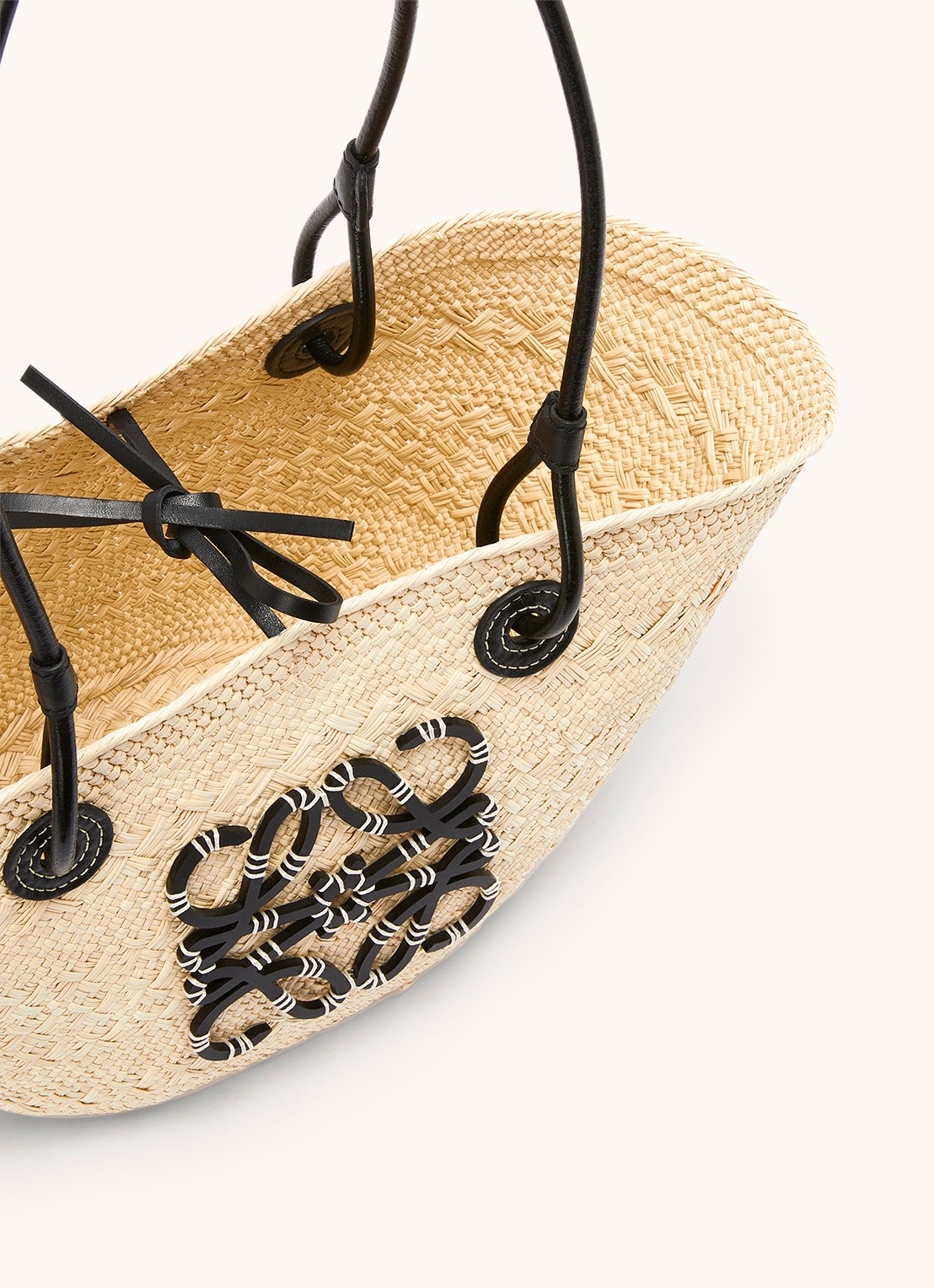 LOEWE Anagram Basket Small shopper met kalfsleren details - detail 2 zwart