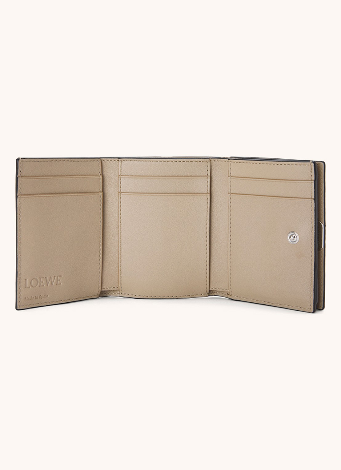 LOEWE Anagram portemonnee van kalfsleer - detail 4 zand